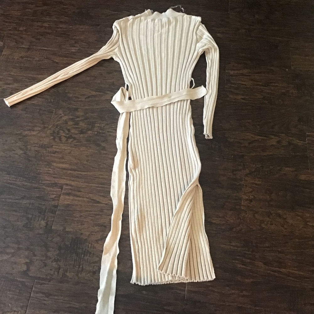 Women Sweater Dress Knitted with Slit, beige, uni-size.
